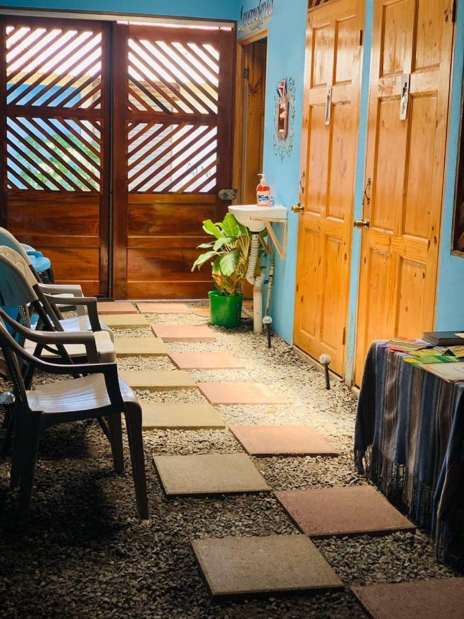 Hostel Tortuguero 7Backpackers Exteriör bild