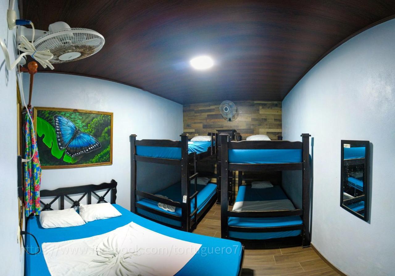 Hostel Tortuguero 7Backpackers Exteriör bild