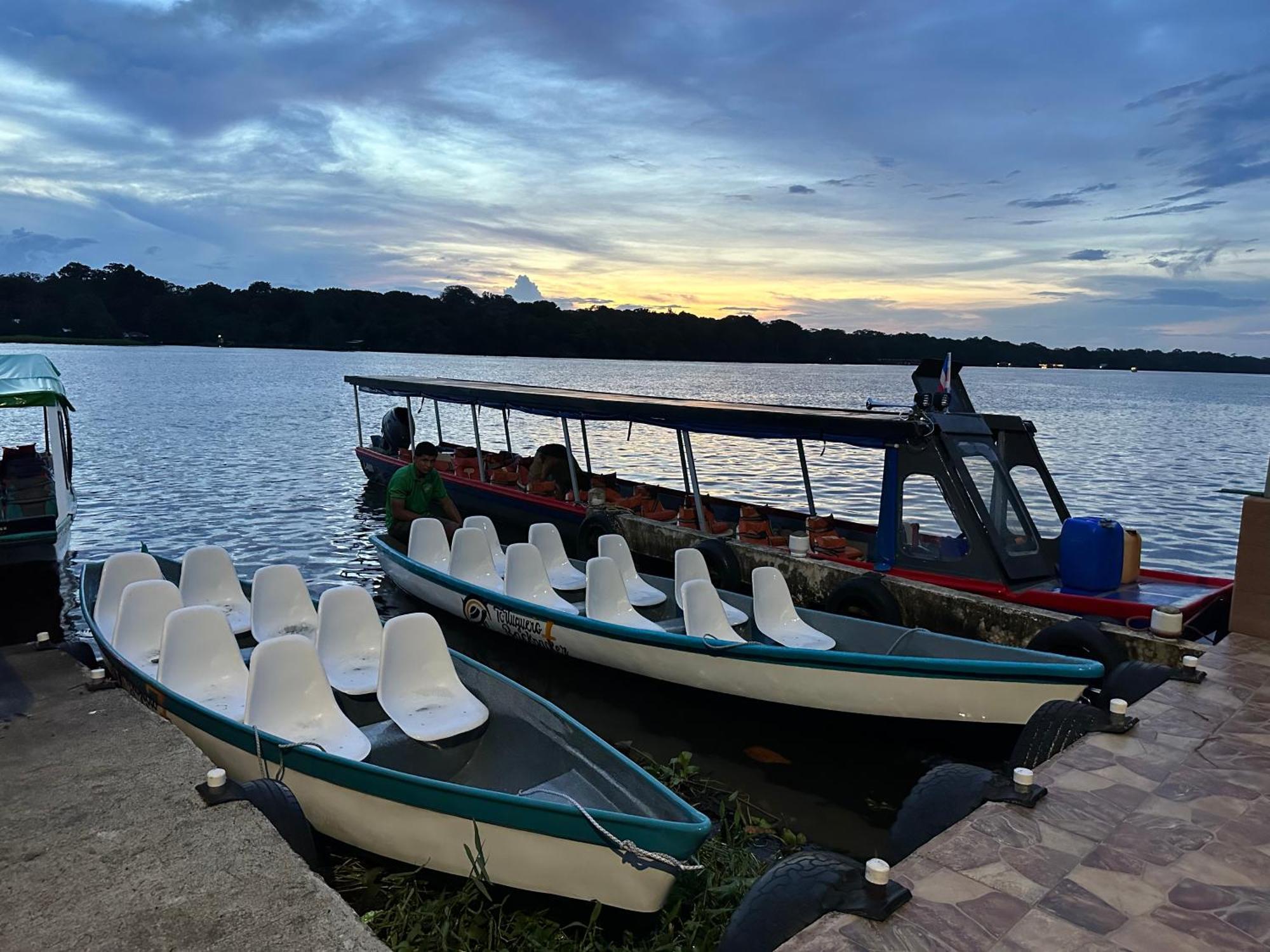 Hostel Tortuguero 7Backpackers Exteriör bild
